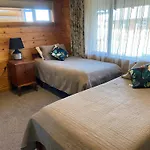 The Log Cottage