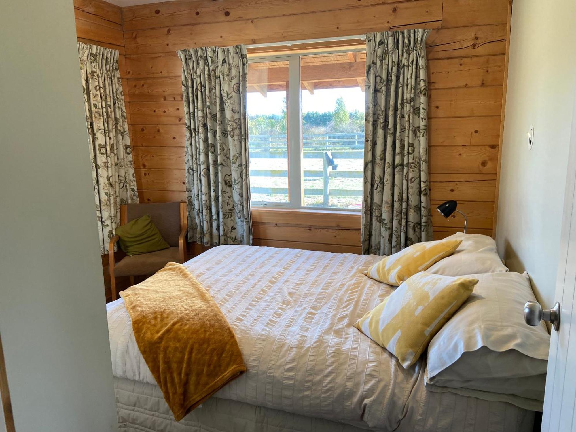 The Log Apartment Christchurch